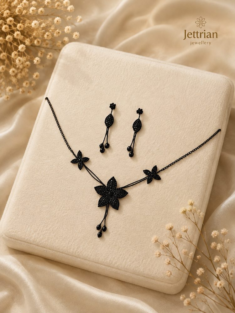 Black Floral Drop Earrings Set 🖤